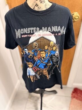 Monster Mania 44 T Shirt
Size medium